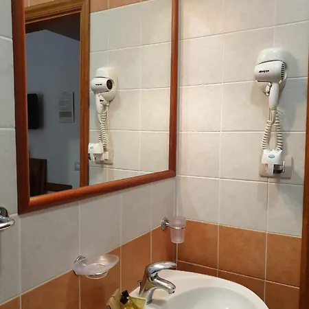 Casa Maurizio 아파트 팔리누로