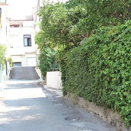 Casa Maurizio 아파트 팔리누로